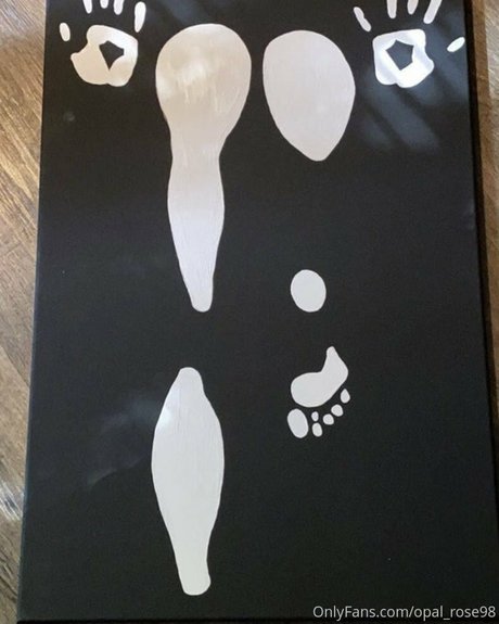 opal rose98 onlyfans striptease