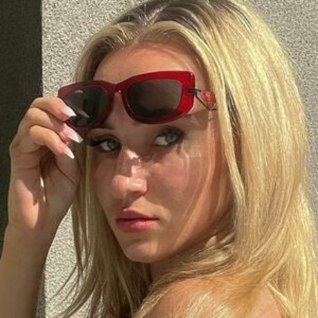 Alessandra Paolinetti onlyfans xx