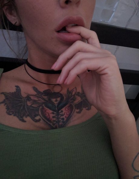 kleiovalentien onlyfans posts