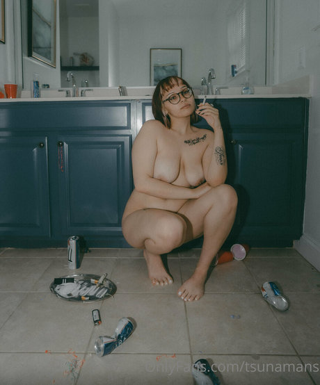 tsunamans nudes only fans