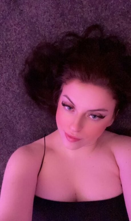 Sweetlittlealexia onlyfans leaked