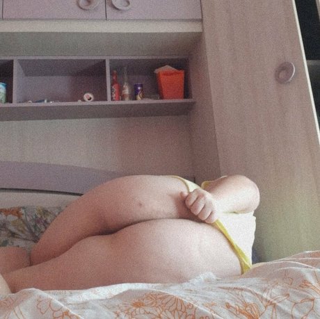 mocnakorusia only fans nudes