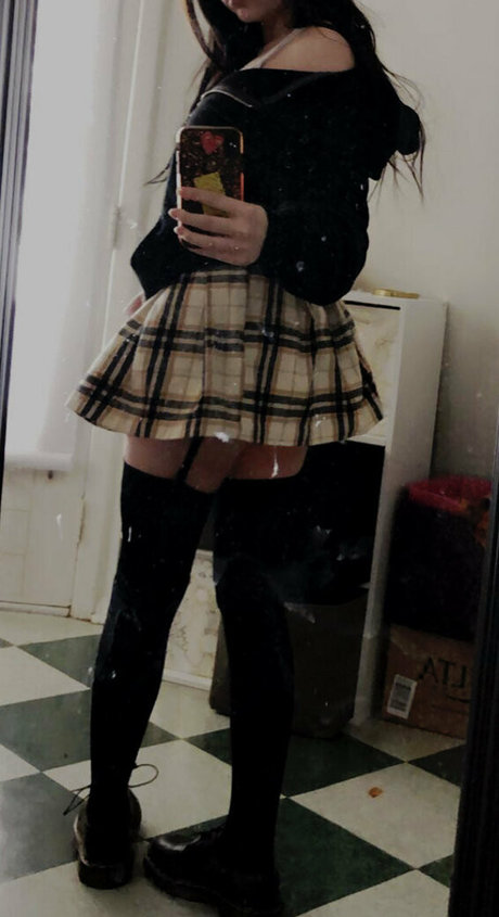 sweetheart ari only fans nudes