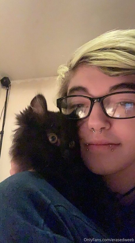 erasedweeaboo free nude only fans