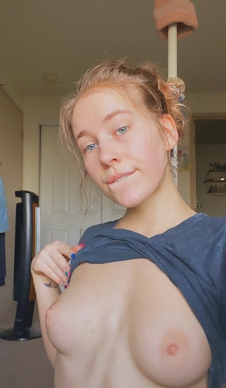 fionasprouts99 onlyfans pic