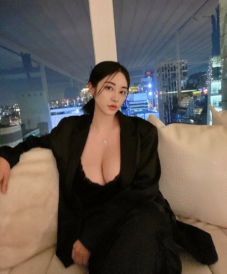 Tasha Y nude onlyfans