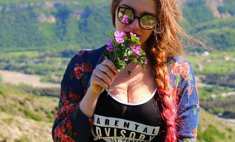 Sasha Shtern onlyfans explicit content