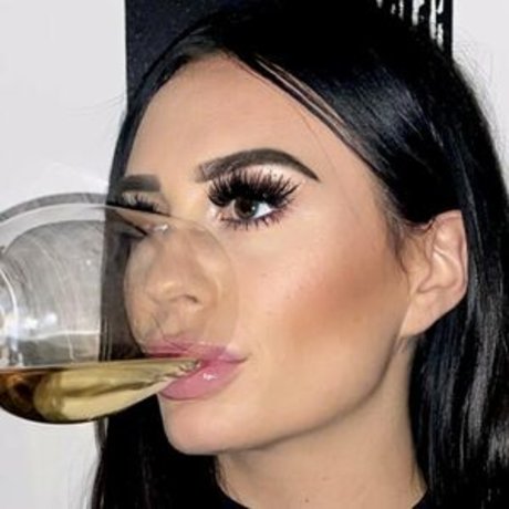 Milan Alexandrea onlyfans leaj