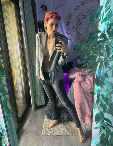 adriennedriggs onlyfans pics leaked