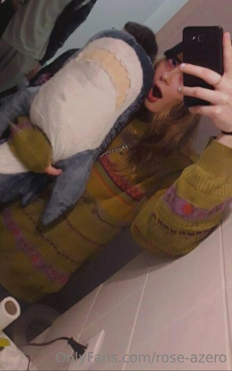 rose azero leaked porn onlyfans