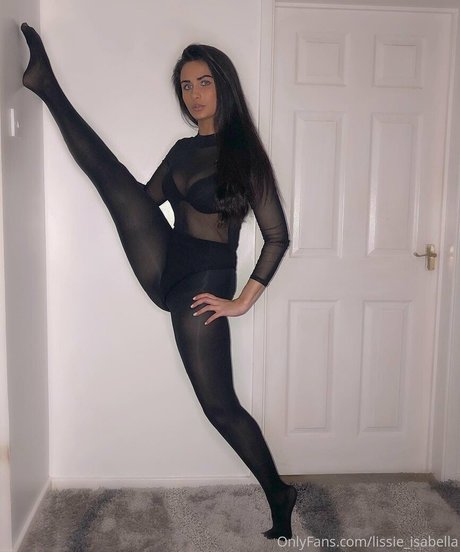 Lissie Isabella onlyfans nude tits