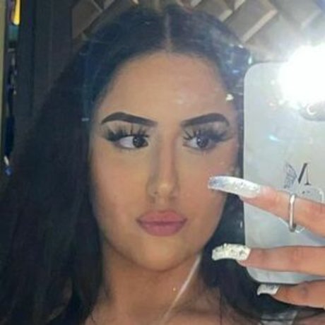 Pettiana Cypriotmami naked onlyfans leaks