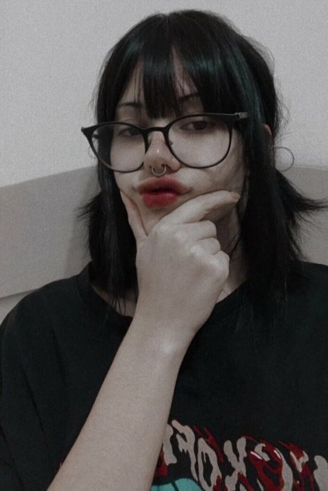 Asttaroth desnuda onlyfans