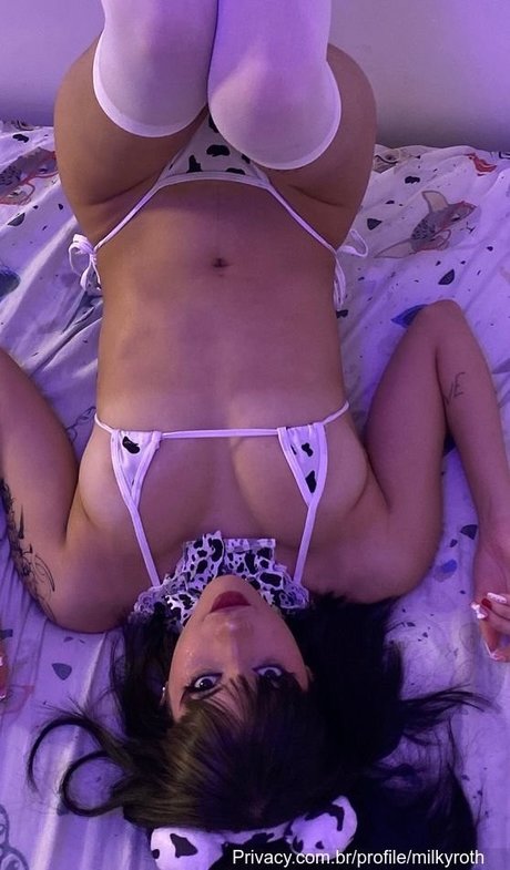 Asttaroth onlyfans striptease