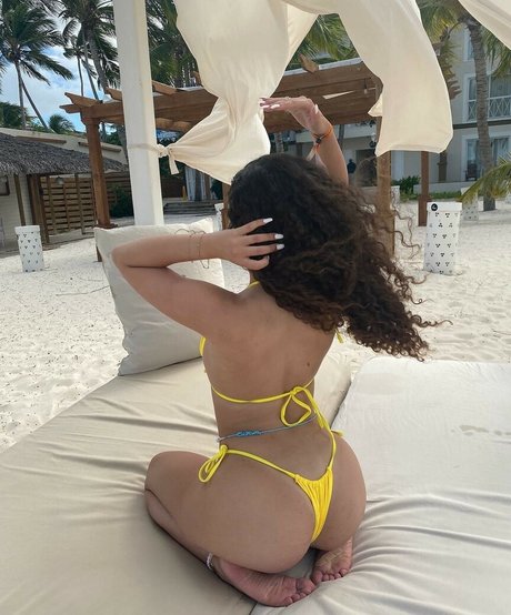 Christina April Amaral free onlyfans