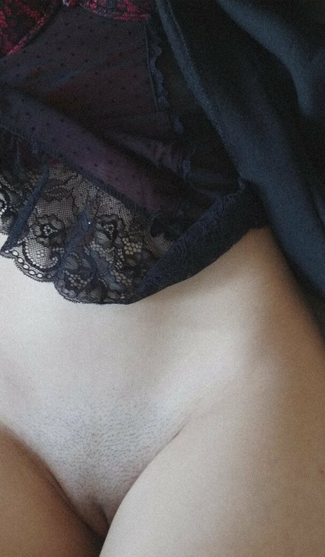 sadgarlic onlyfans nude photos