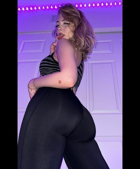 Emilyrozecollinz only fans nude leaks