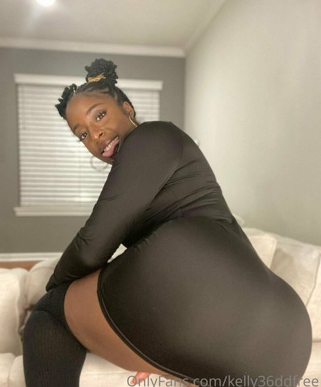kelly36ddfree onlyfans pics