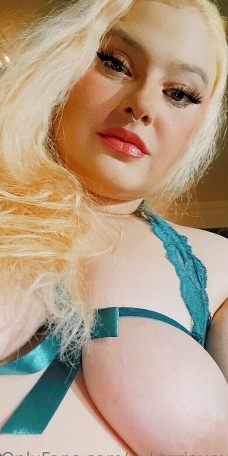 vyktoriavexx leaked onlyfans sex tape