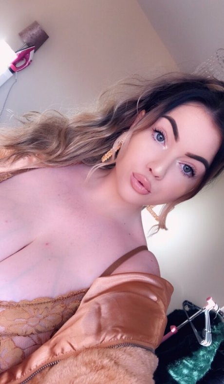 Kendall Rowan onlyfans nudes leaked