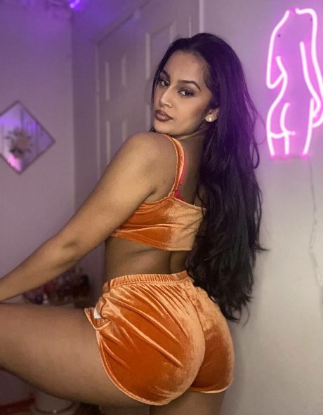 Sofia Rai porn onlyfans leaks