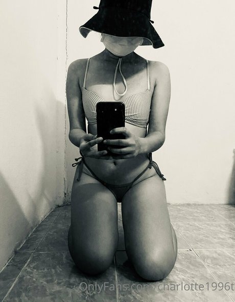 charlotte1996t onlyfans leaked nudes