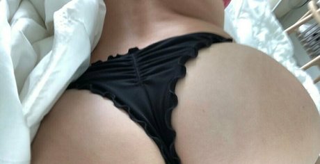 lottieskyee onlyfans nude pictures