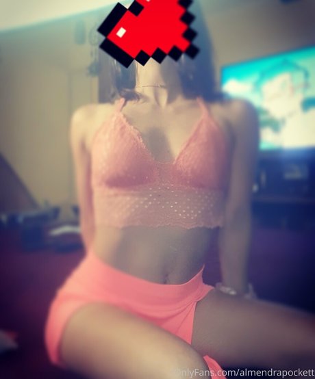 almendrapockett onlyfans tits