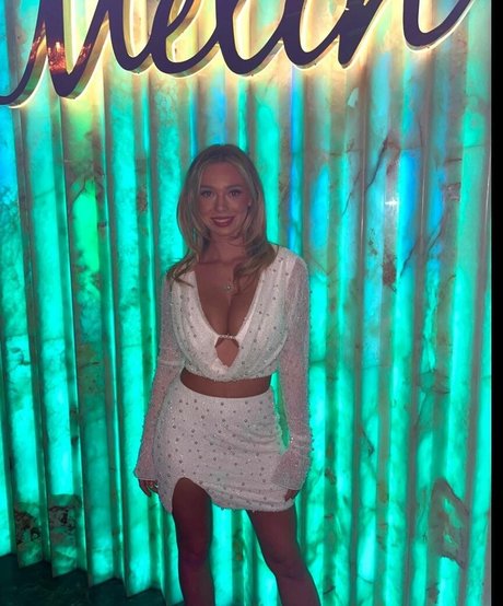 Isabella B onlyfans porn leaked