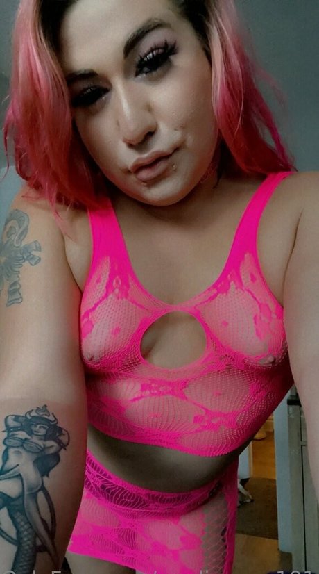 medinaeve101 onlyfans leak ass