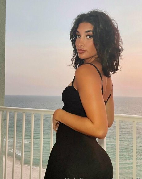 Rachel Robertson onlyfans leaks porn