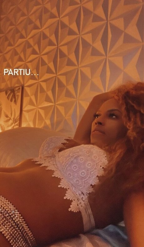 Lumena Aleluia strip onlyfans