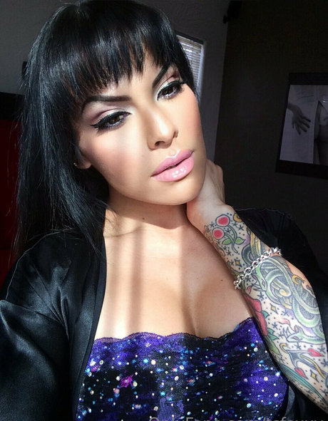 tsfoxxy onlyfans leak nude