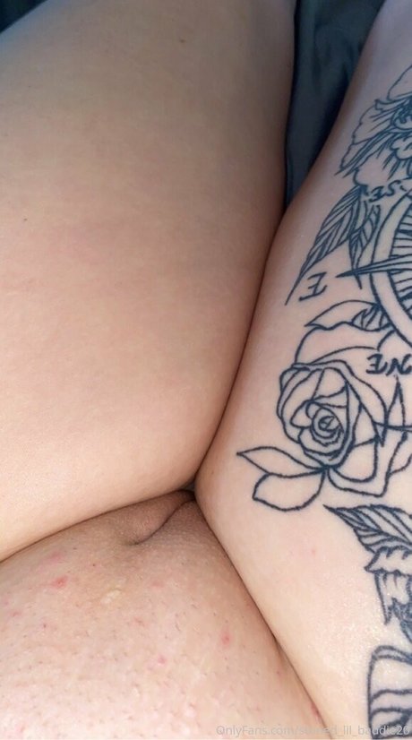 stoned lil baddie20 onlyfans model