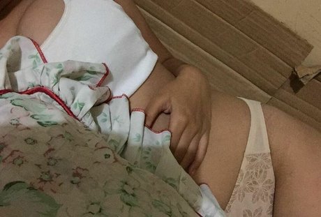 Justine Anne Belisario onlyfans model images