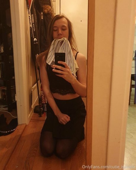 cutie isabella onlyfans photo