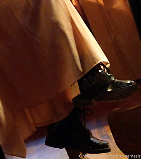 mommynemesis onlyfans porn