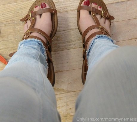 mommynemesis onlyfans leaks xxx