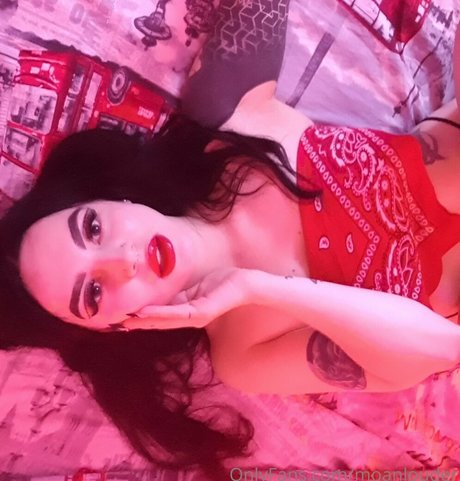 moanlouder porn onlyfans leaks