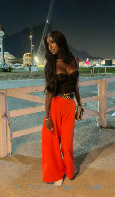 japoneguinhaa onlyfans naked