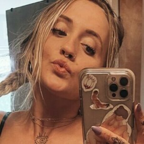 Sisusistaa onlyfans leams