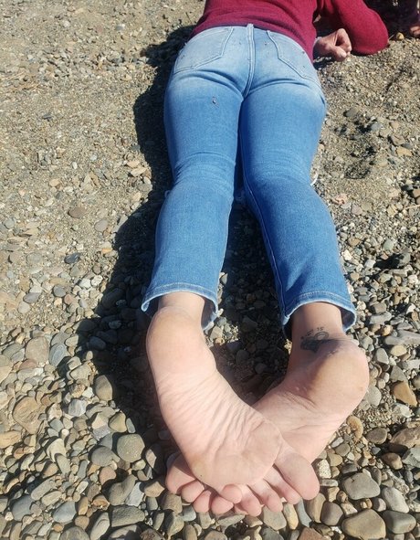 lilmisslongtoes7410 onlyfans nude leak