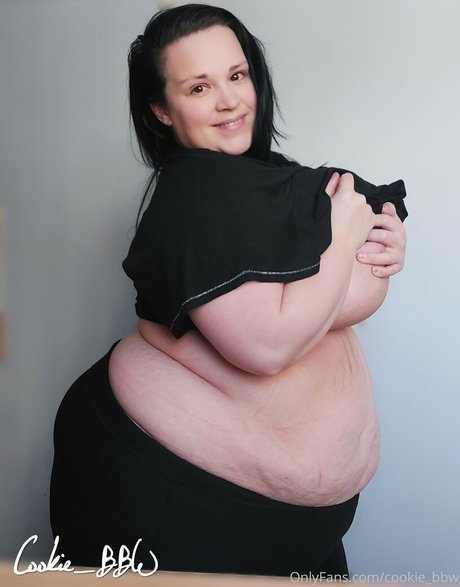 cookie bbw onlyfans model images