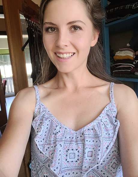 Trickyalice6 nudes onlyfans leak