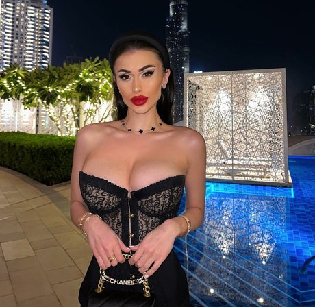 Lucrezia De Lellis onlyfans uncensored