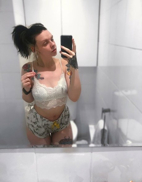 gemiinibaby onlyfans nudes leak