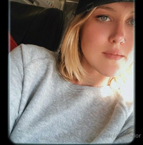 annanicoletaylor onlyfans model