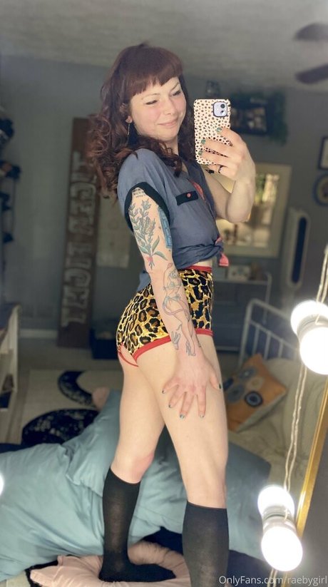 raebygirl onlyfans lesk