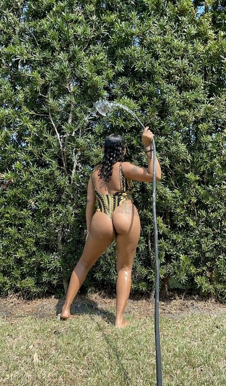 Tokischa Peralta onlyfans leak ass