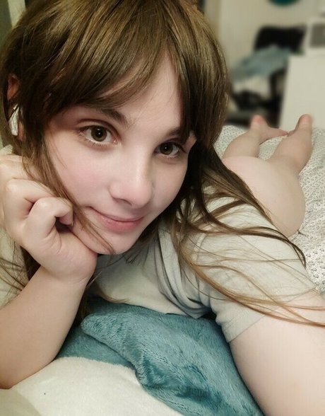 Alix Fembug only fans nudes